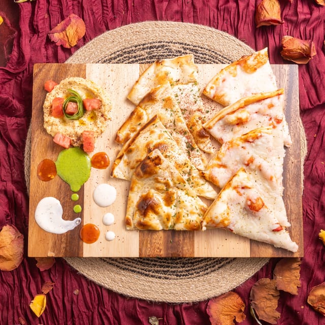 Cheese Naan Pizza.